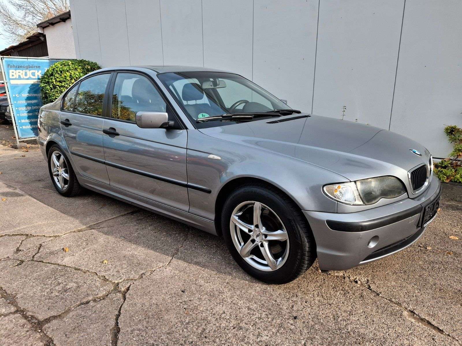 Second hand Bmw 3 Series 320d