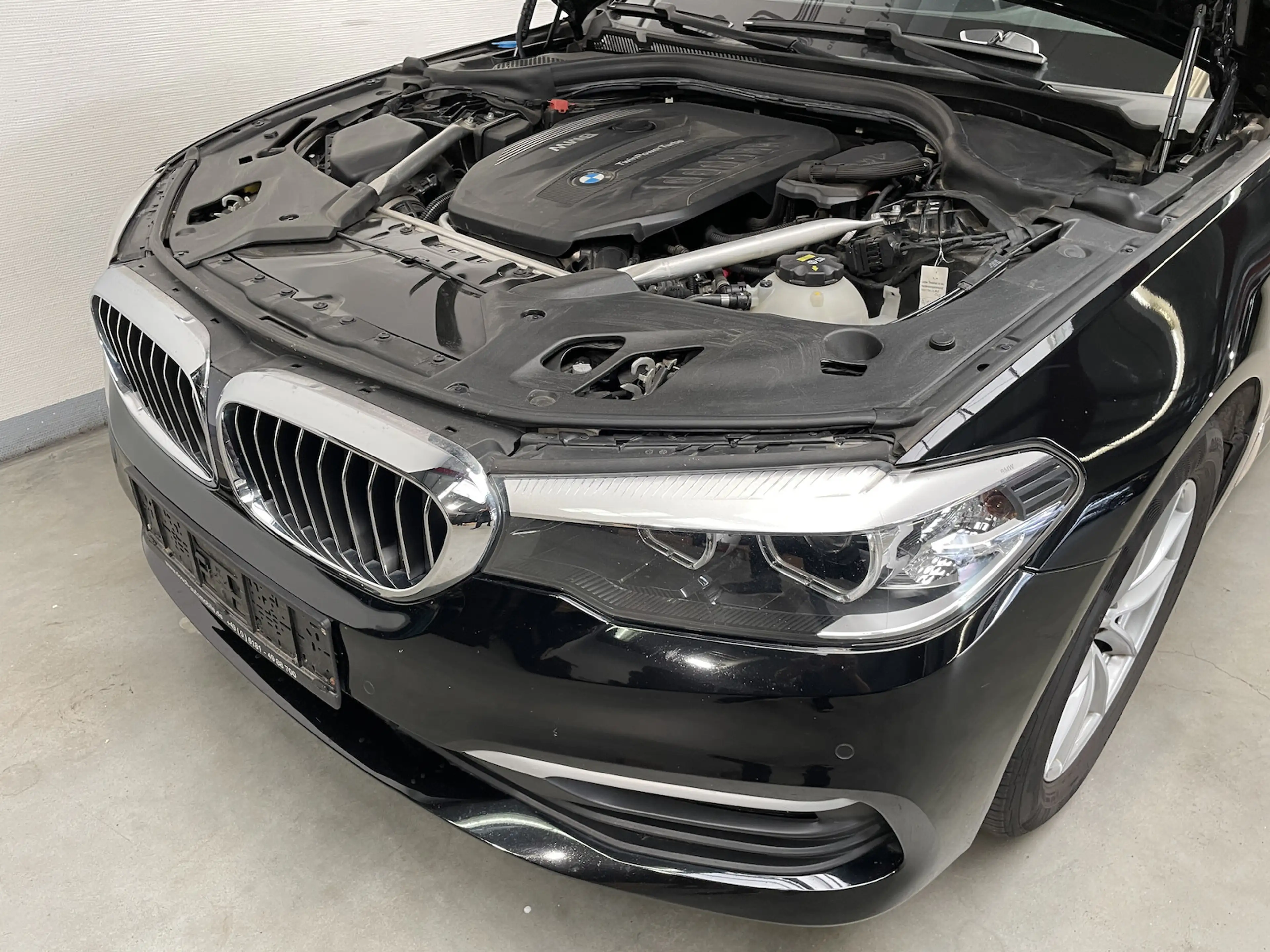 BMW 530 530dA Tour. /LIVE Cockpit+/PDC/KAMERA/LED/NAVI — photo 10