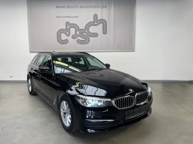 Bmw 530 530dA Tour. /LIVE Cockpit+/PDC/KAMERA/LED/NAVI