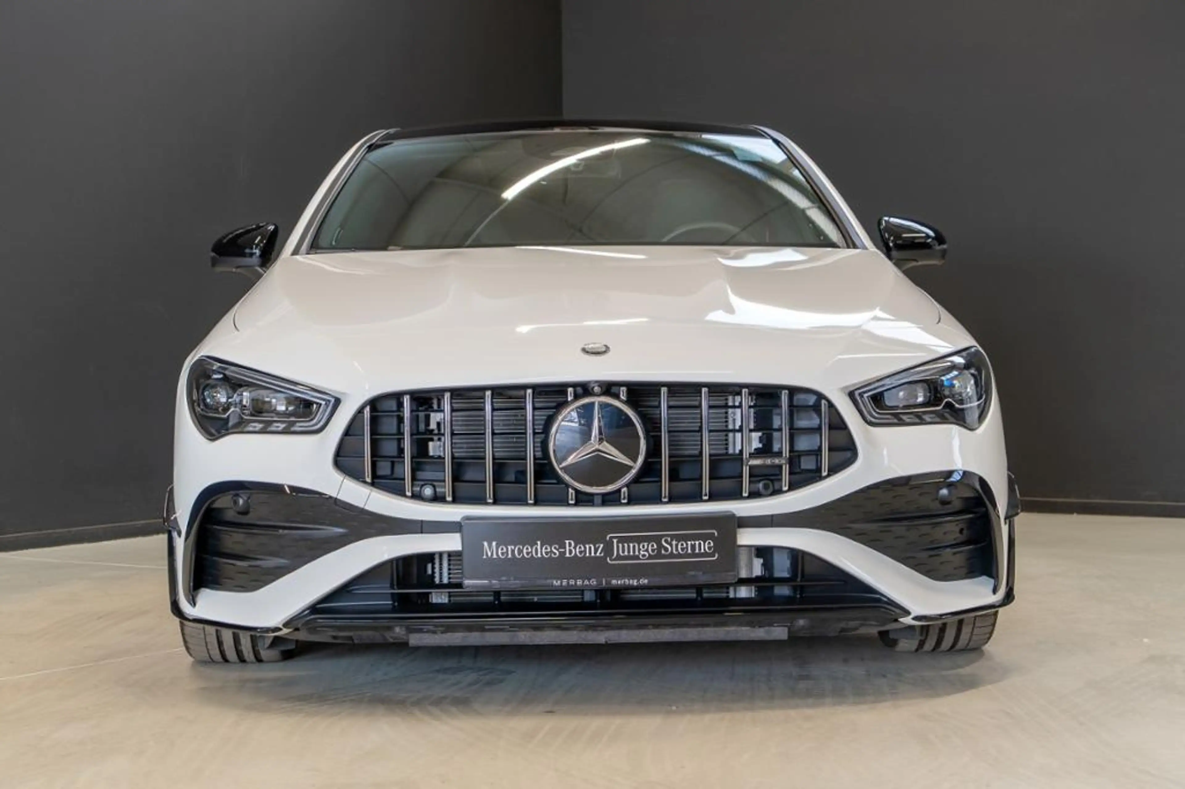 Mercedes-Benz CLA 35 AMG AMG CLA 35 4M *Aero Night Pano Premium Plus — photo 2