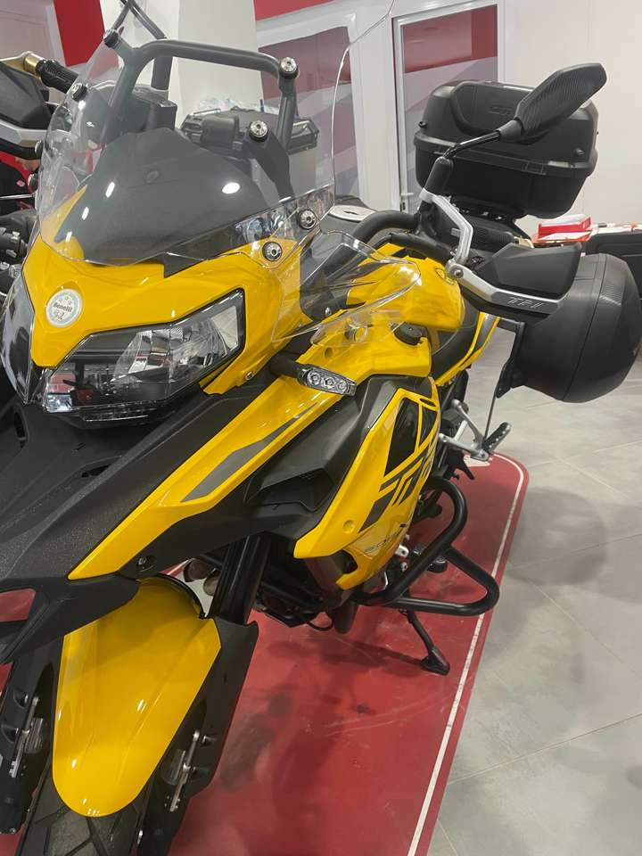 Benelli TRK 502 x abs