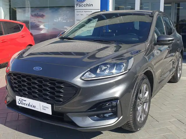 Ford Kuga main image