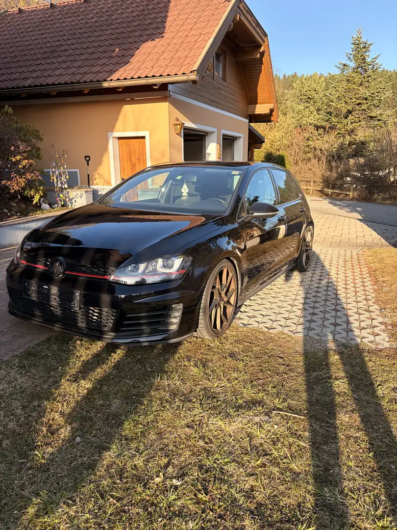 Volkswagen Golf GTI 2,0 TSI Schwarz - 2