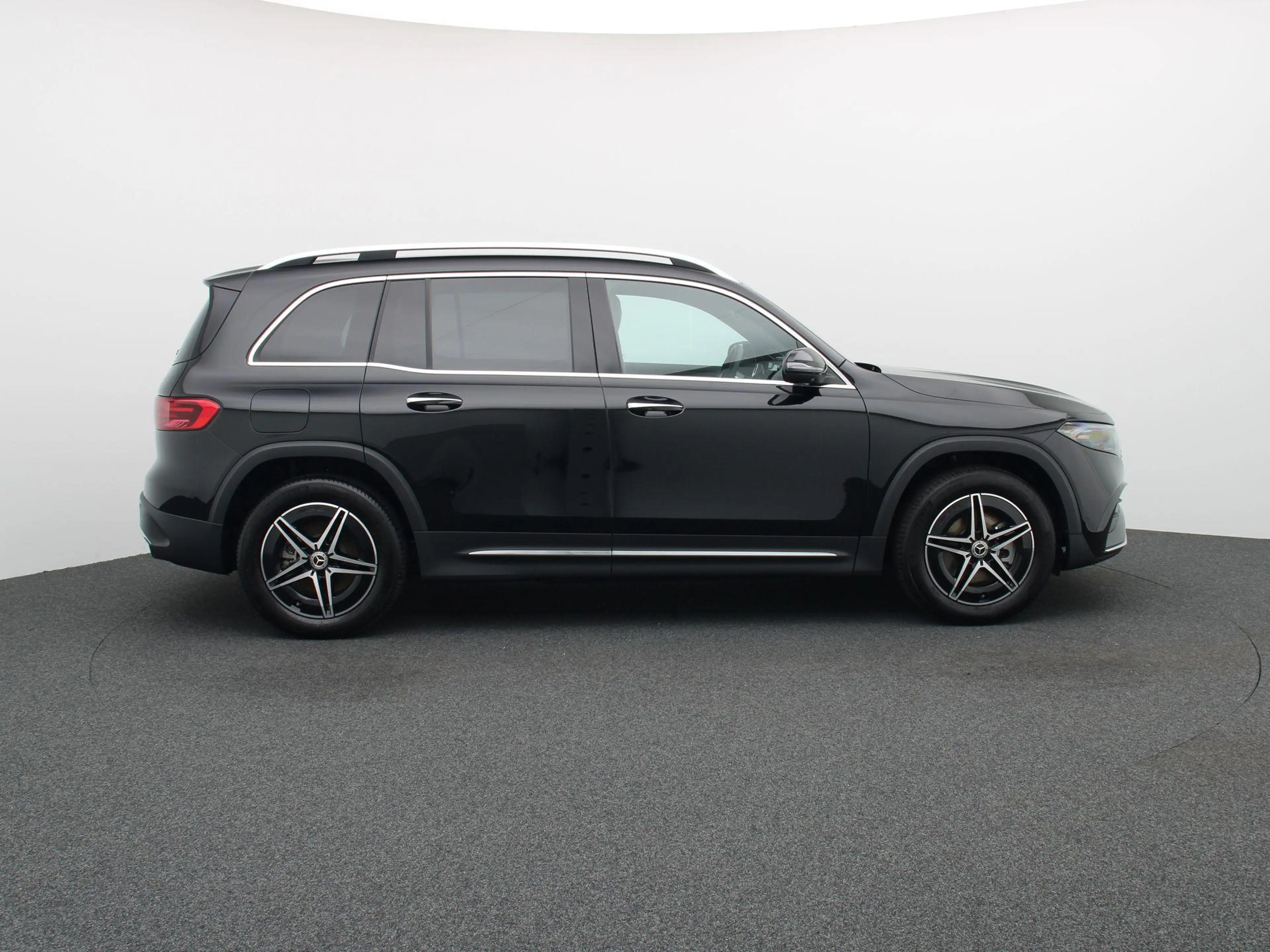 Mercedes-Benz EQB 250 250+ Business Star Edition + PANO DAK + BURMESTER — photo 6