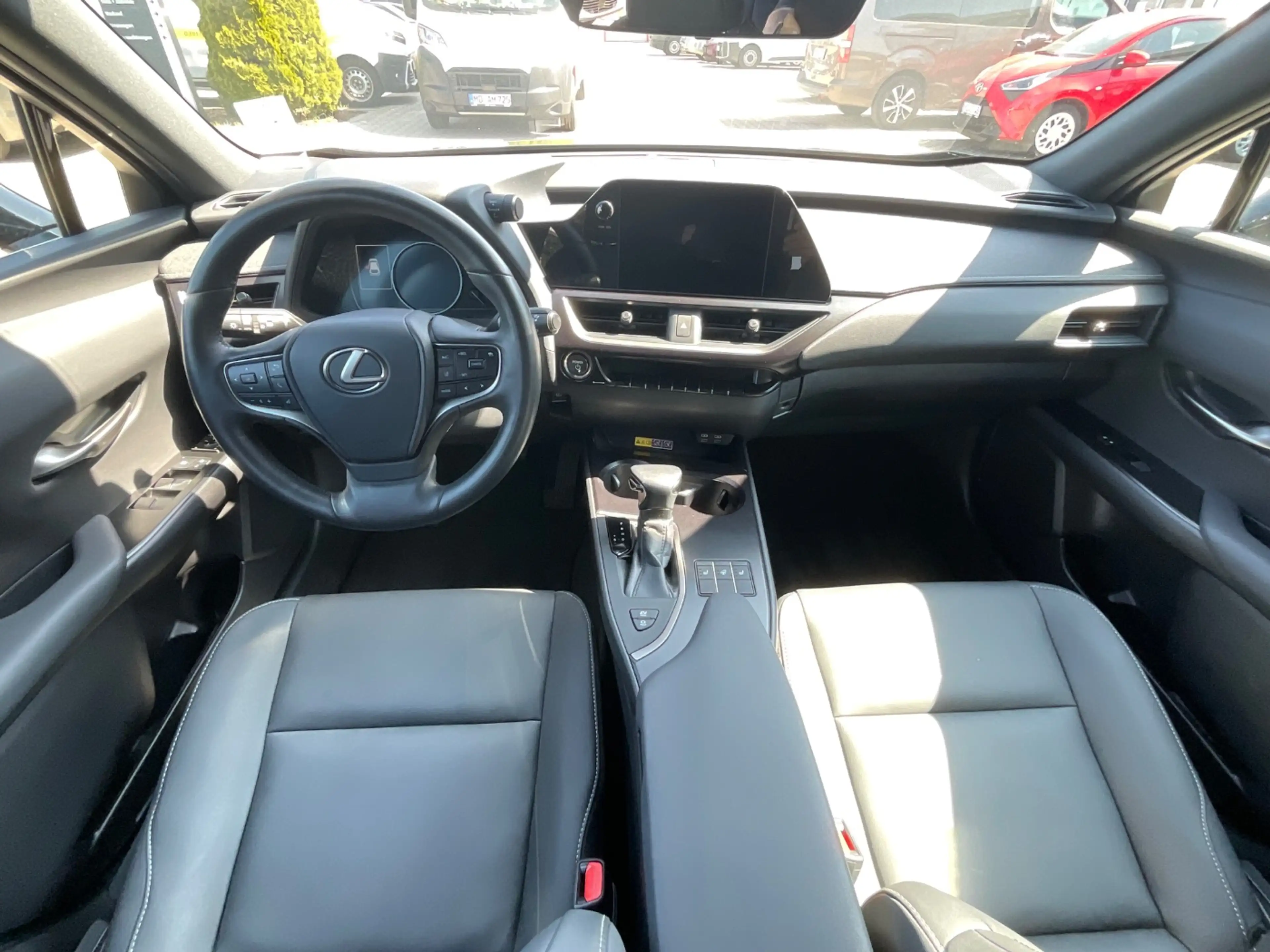 Lexus UX 250h UX 250 h F Sport Design ACC+LED+SHZ+2xKlima+Kam. — photo 11