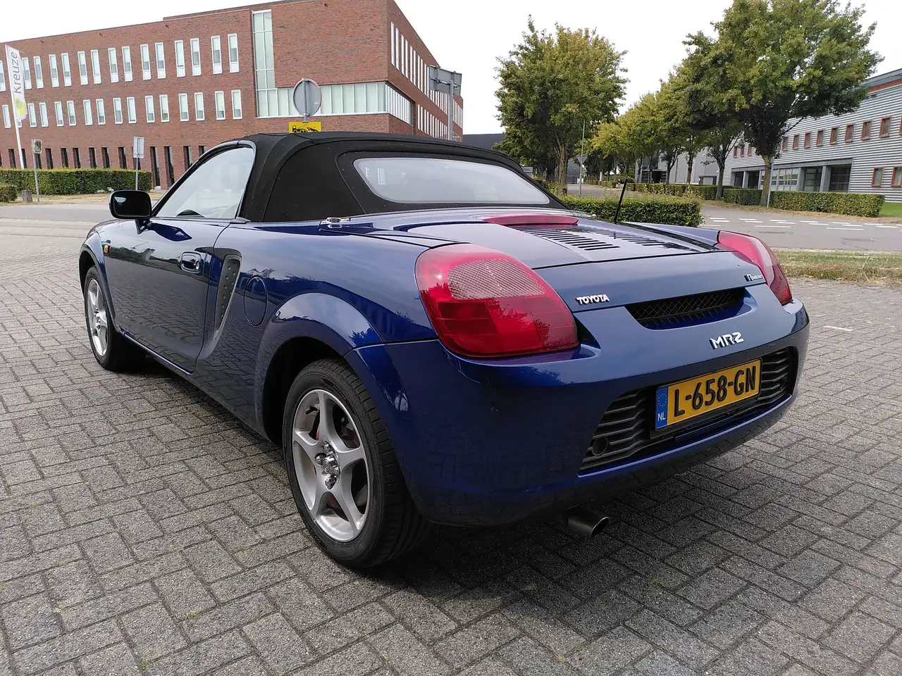 Toyota MR 2 1.8 (Hardtop, nw cabriodak, nwe banden), foto 4