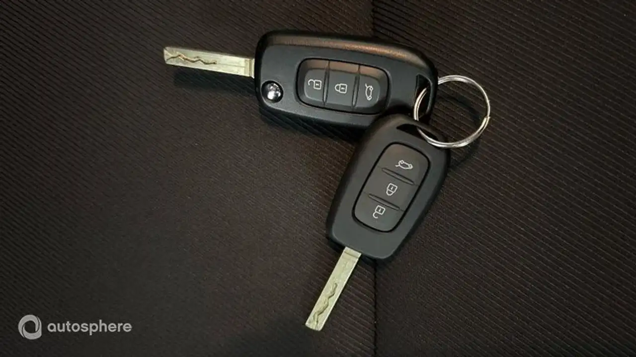 Dacia Duster — photo 16