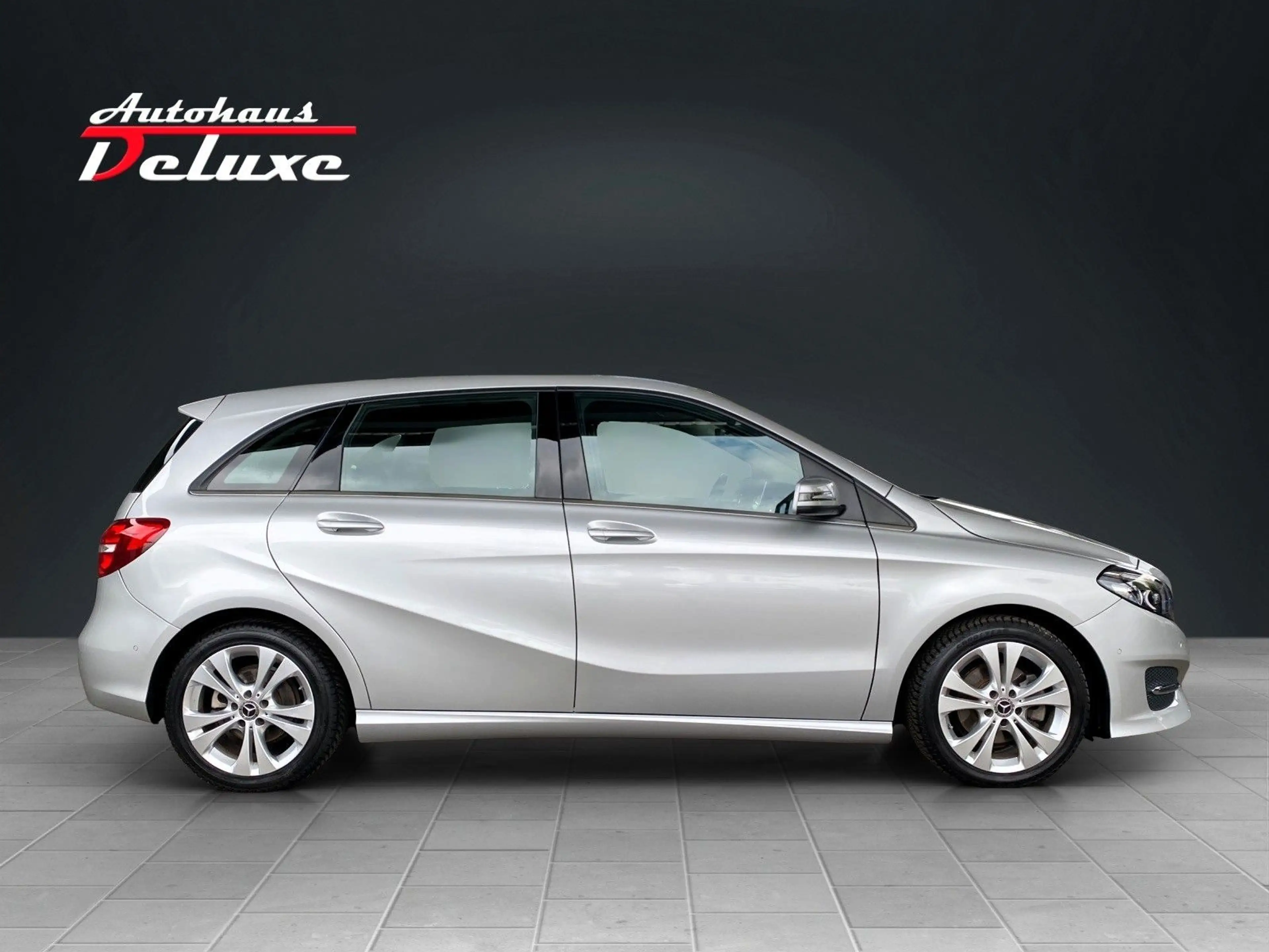 Mercedes-Benz B 180 EDITION-B NAVI-LEDER-LED-AHK-PDC — photo 8