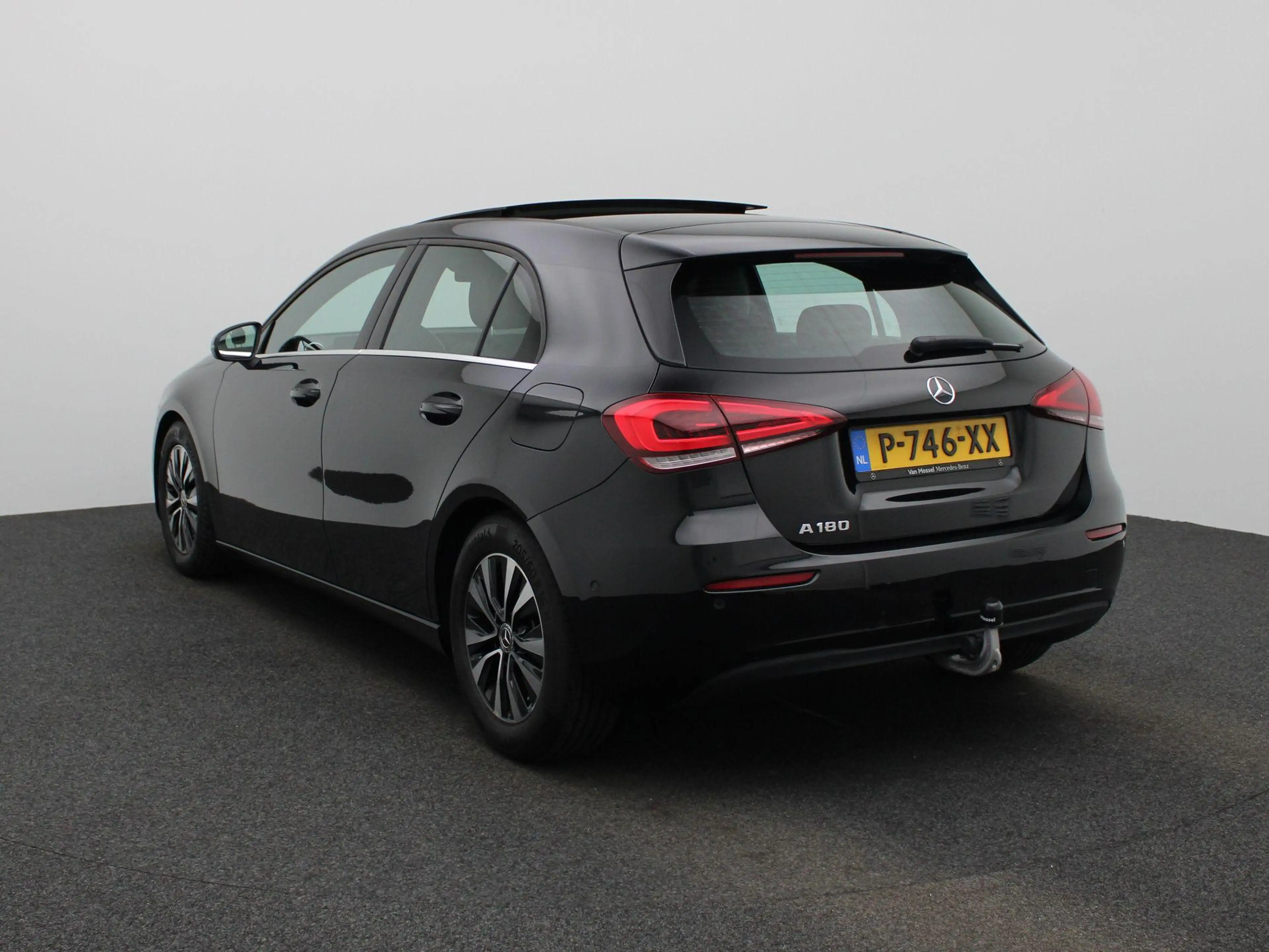 Mercedes-Benz A 180 Business Line VERWACHT !! — photo 2