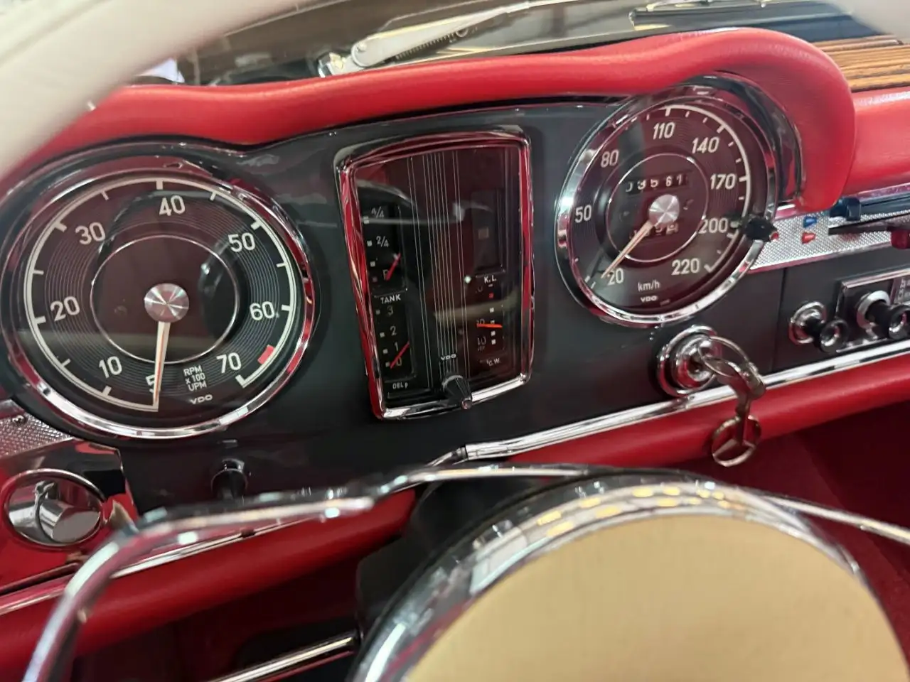 Mercedes-Benz 230 SL PAGODE, foto 9