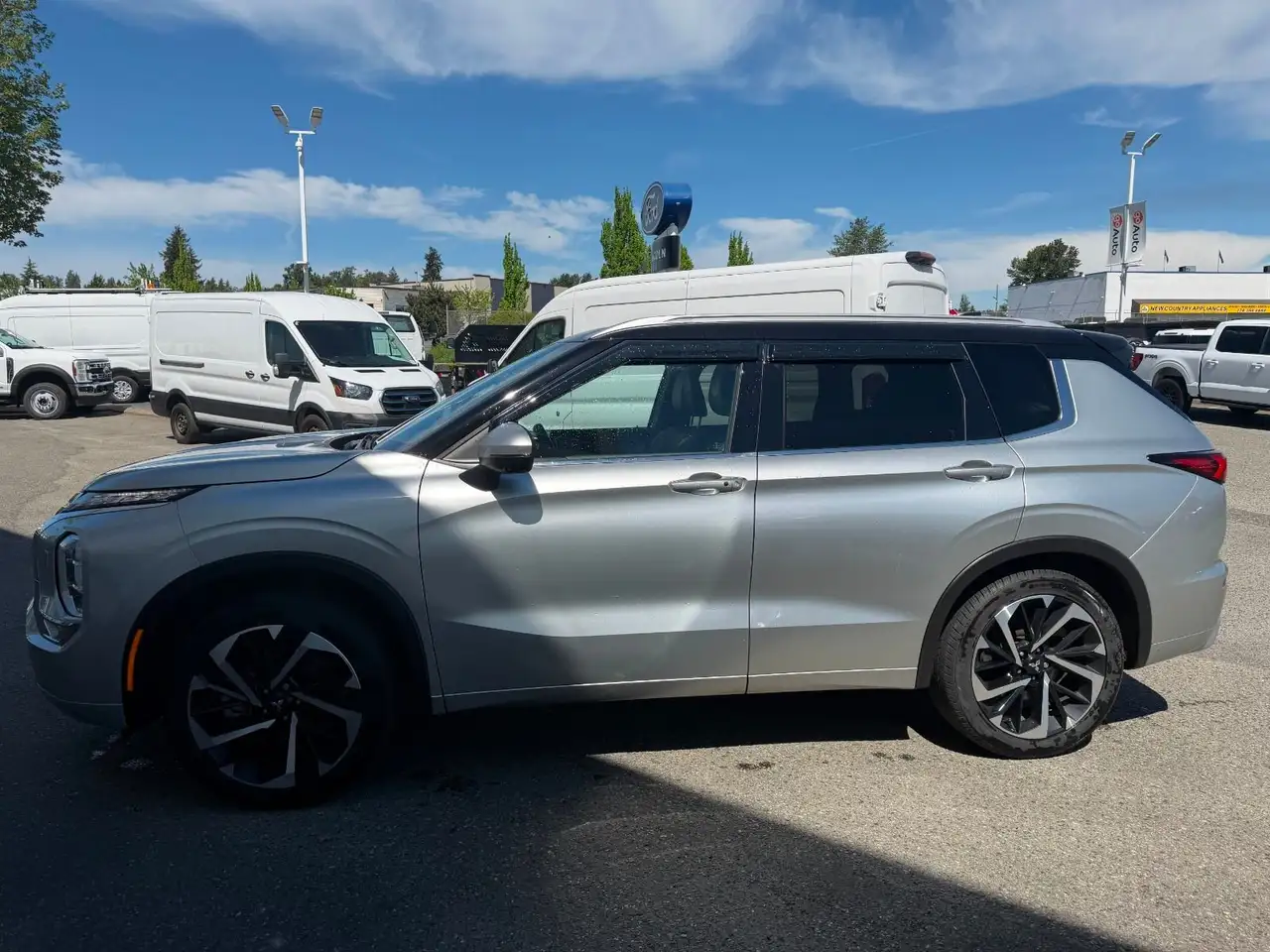 Mitsubishi Outlander снимка Mitsubishi Outlander