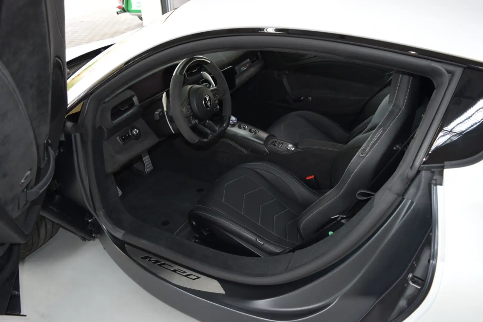 Maserati MC20 CarbonBremse Lifting Soundsyst. Service neu Blanc - 2