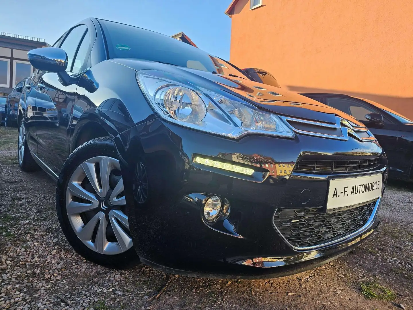 Citroen C3 Selection, wenig KM, Klima Blau - 1