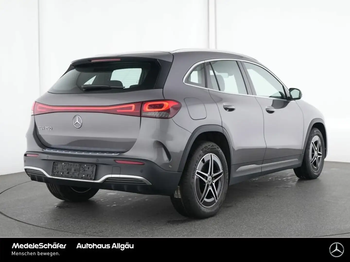 Mercedes-Benz EQA 250 EQA 250 AMG 18" Kamera Ambiente LED Augmented Park Gris - 2