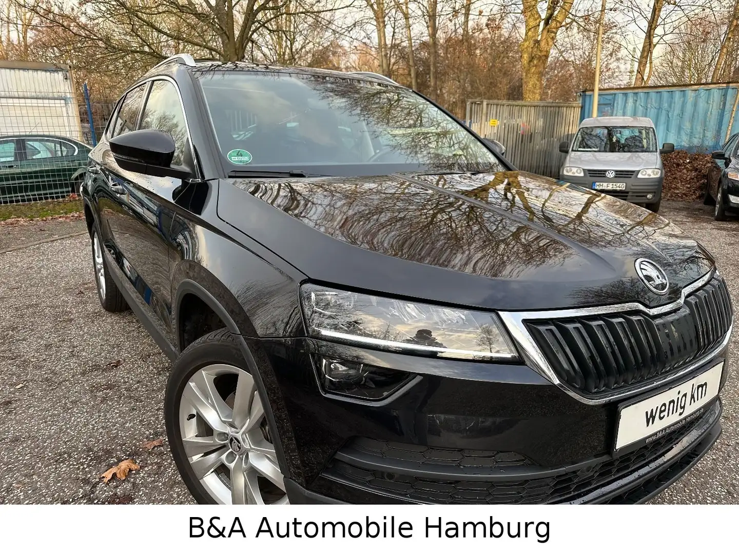 Skoda Karoq 2 Hand+Scheckheft+LED+Panorama-Dach Schwarz - 2