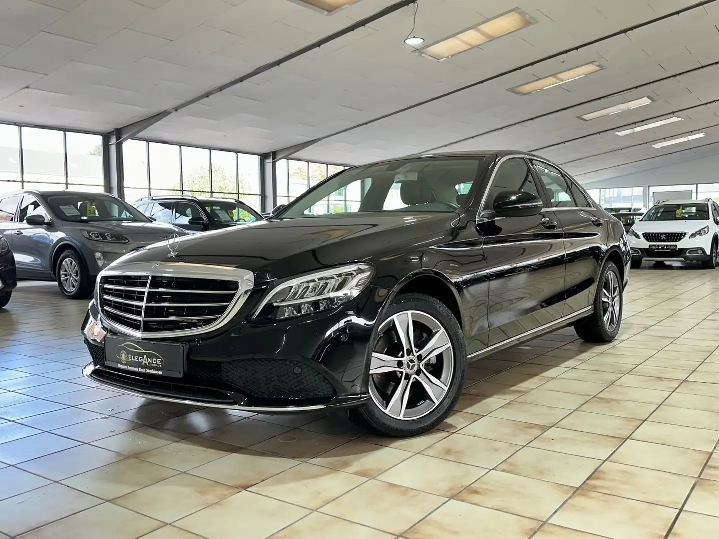 Mercedes-Benz C 200 Exclusive 4Matic*LED*NAVI*FACELIFT* Noir - 1