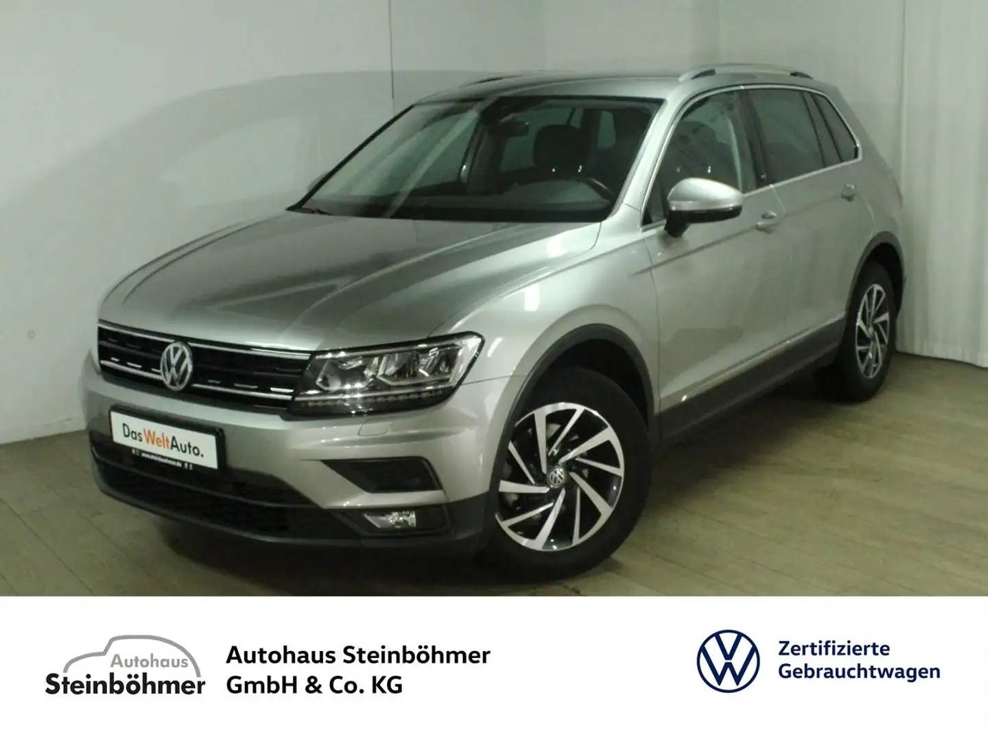 Volkswagen Tiguan SOUND 1,4TSI DSG AHK ACC Navi LED Bluetooth Grijs - 1