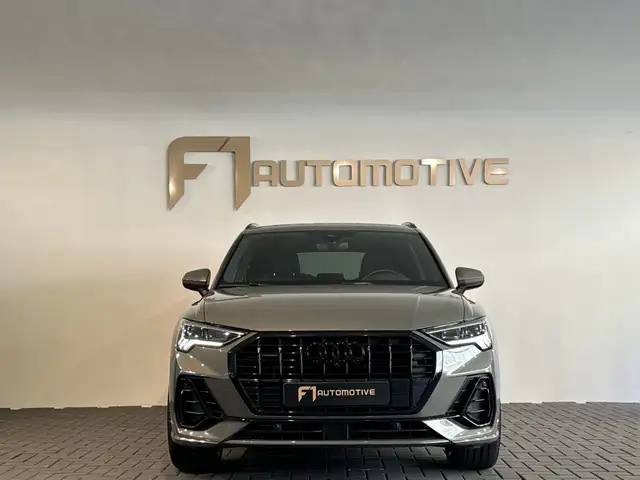 Audi Q3 view 2