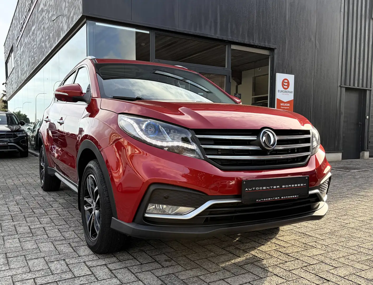 DFSK Glory 580 1.5 Turbo CVT – Benzine + LPG Rot - 2