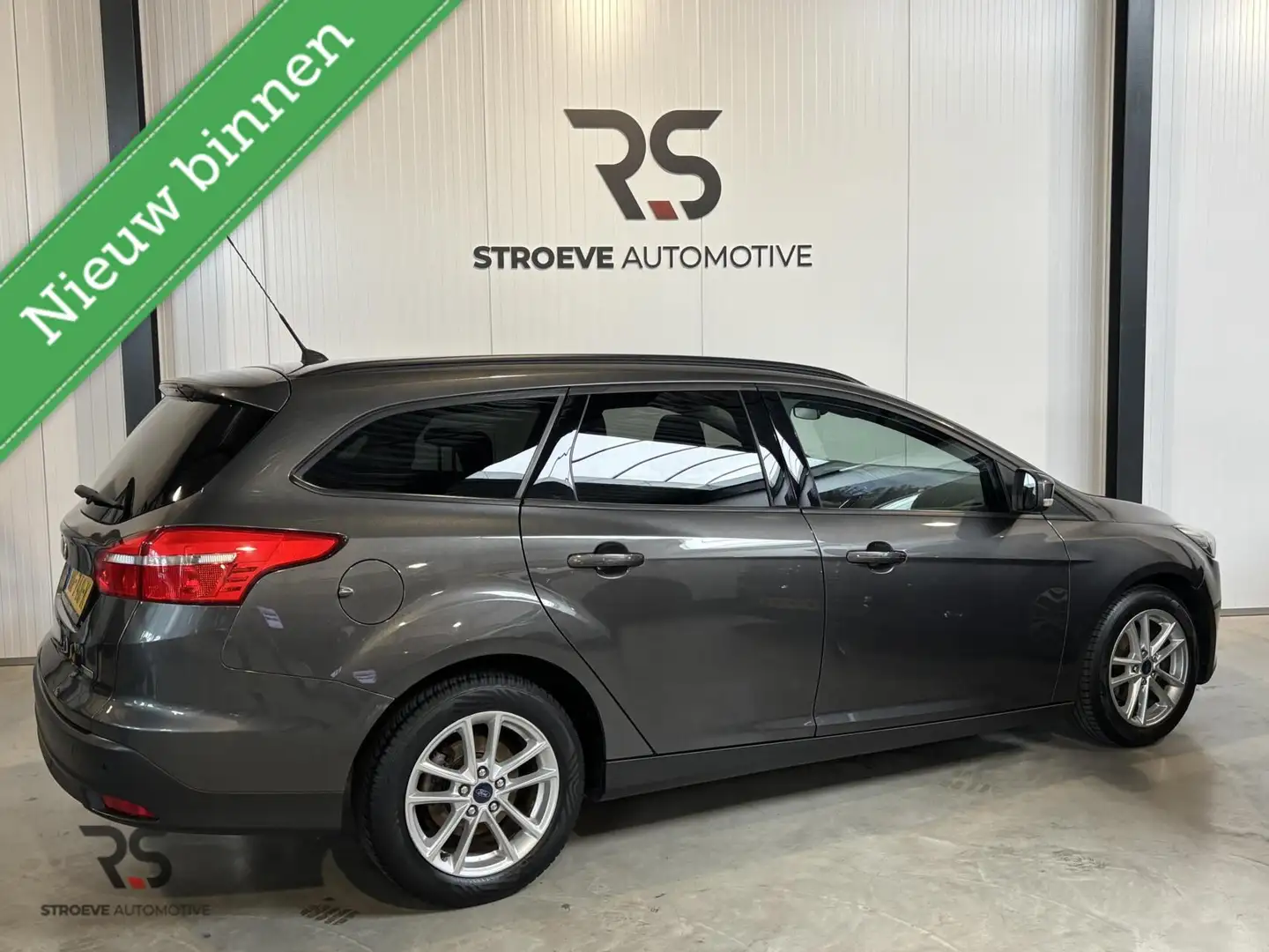 Ford Focus Wagon Trend Edition | Navi | Cruise | PDC | 16" LM Grijs - 2