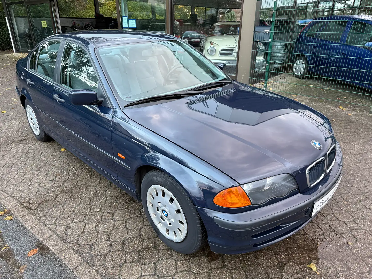 BMW 318 i E46 *HU a.W. neu*Automatik*aAHK*Klimaautomatik* Azul - 1