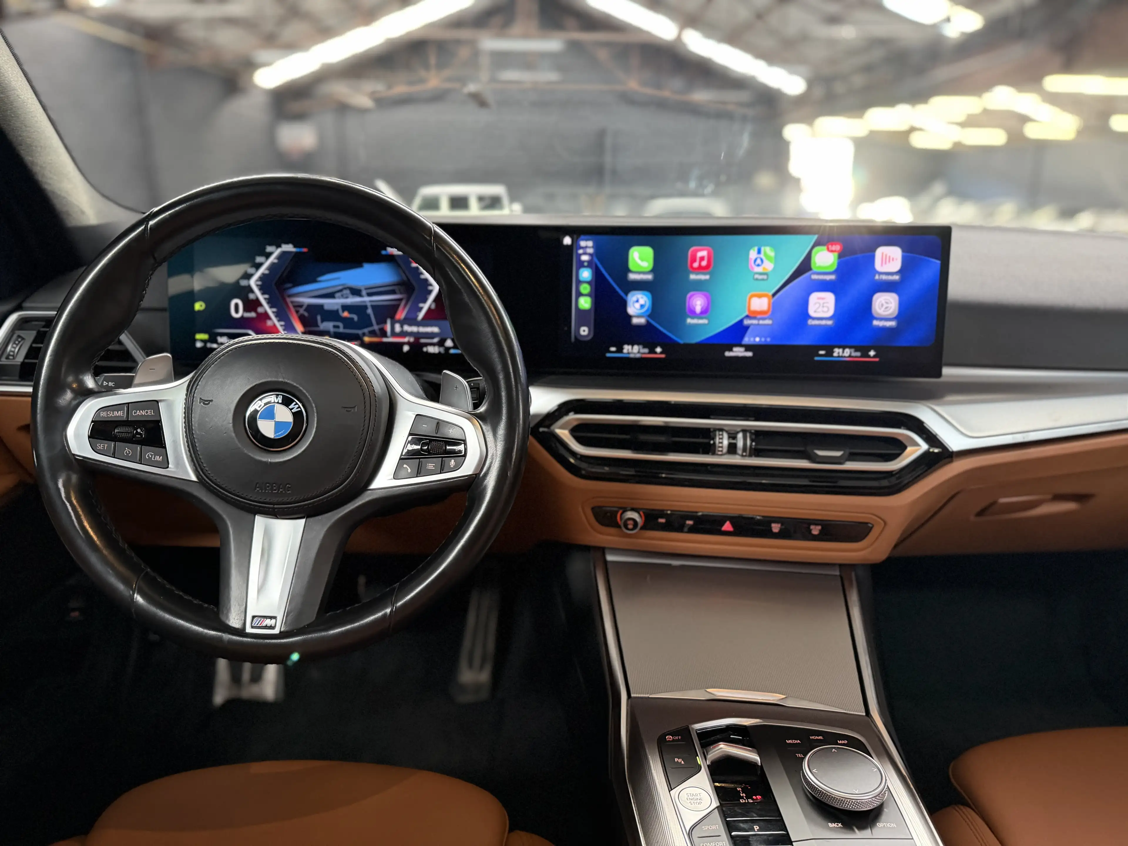 BMW 316 dA * NEW LIFT * PACK M * PANO * CAMERA * CARPLAY — photo 10