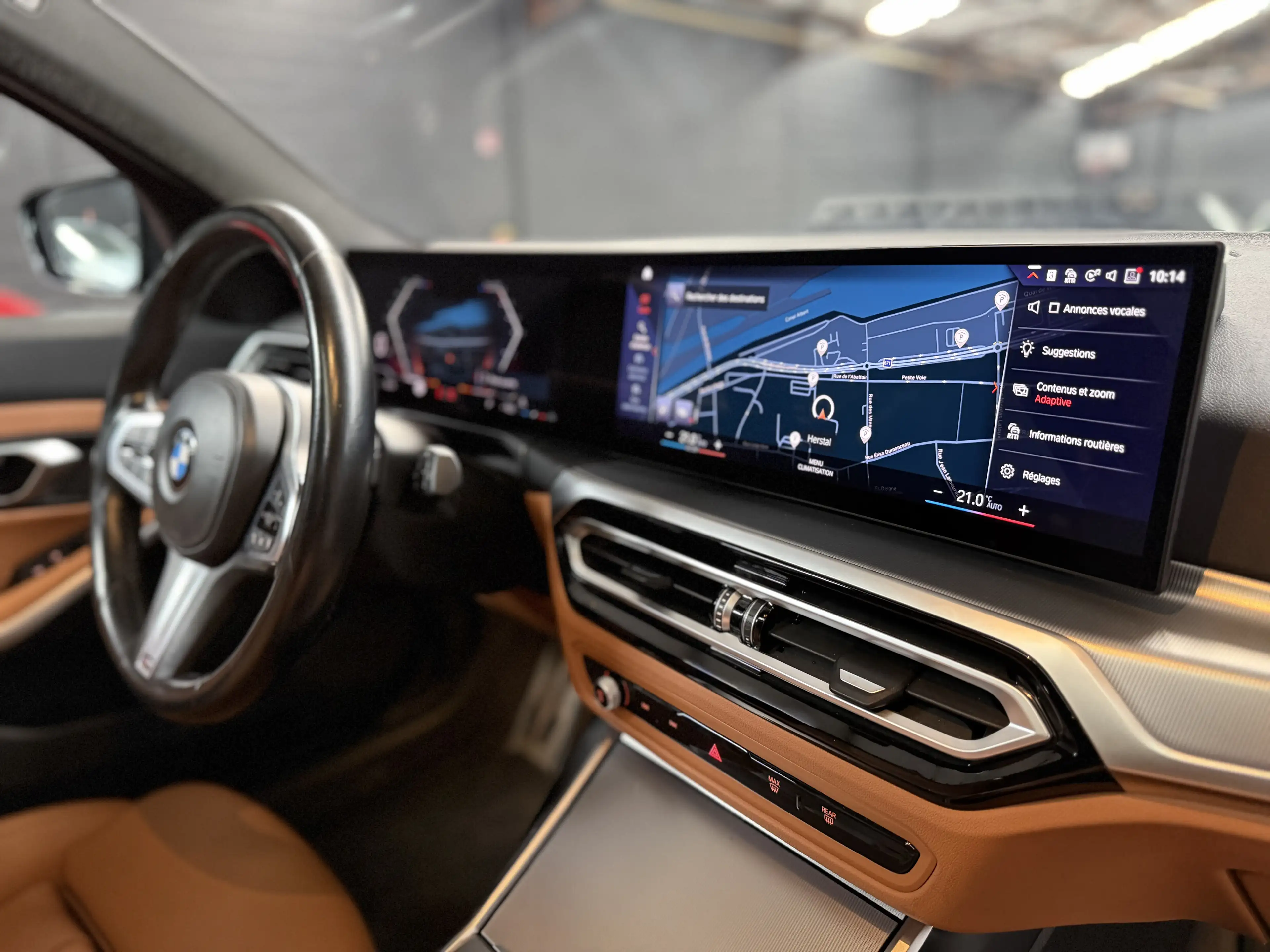 BMW 316 dA * NEW LIFT * PACK M * PANO * CAMERA * CARPLAY — photo 13