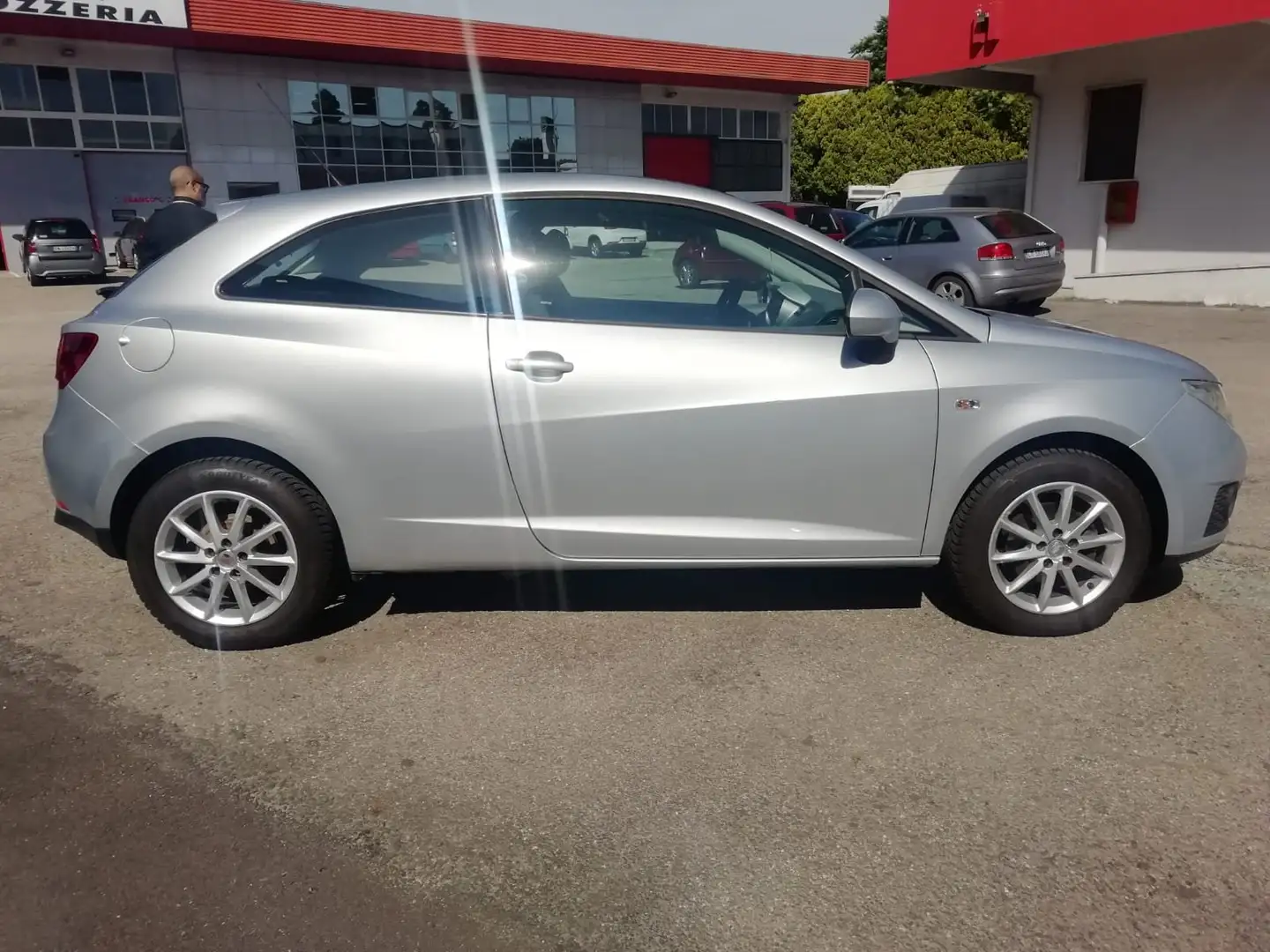 SEAT Ibiza Ibiza SC 1.4 Style c/esp Argento - 2