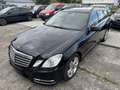 Mercedes-Benz E 220 E 220 CDI BlueEfficiency (212.202)Automatik Schwarz - thumbnail 1