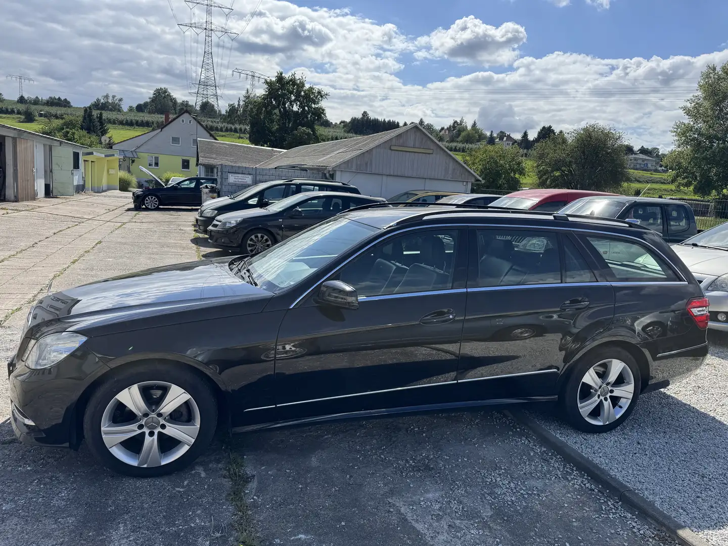 Mercedes-Benz E 220 E 220 CDI BlueEfficiency (212.202)Automatik Schwarz - 2