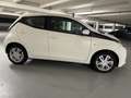 Toyota Aygo x-play touch - thumbnail 2