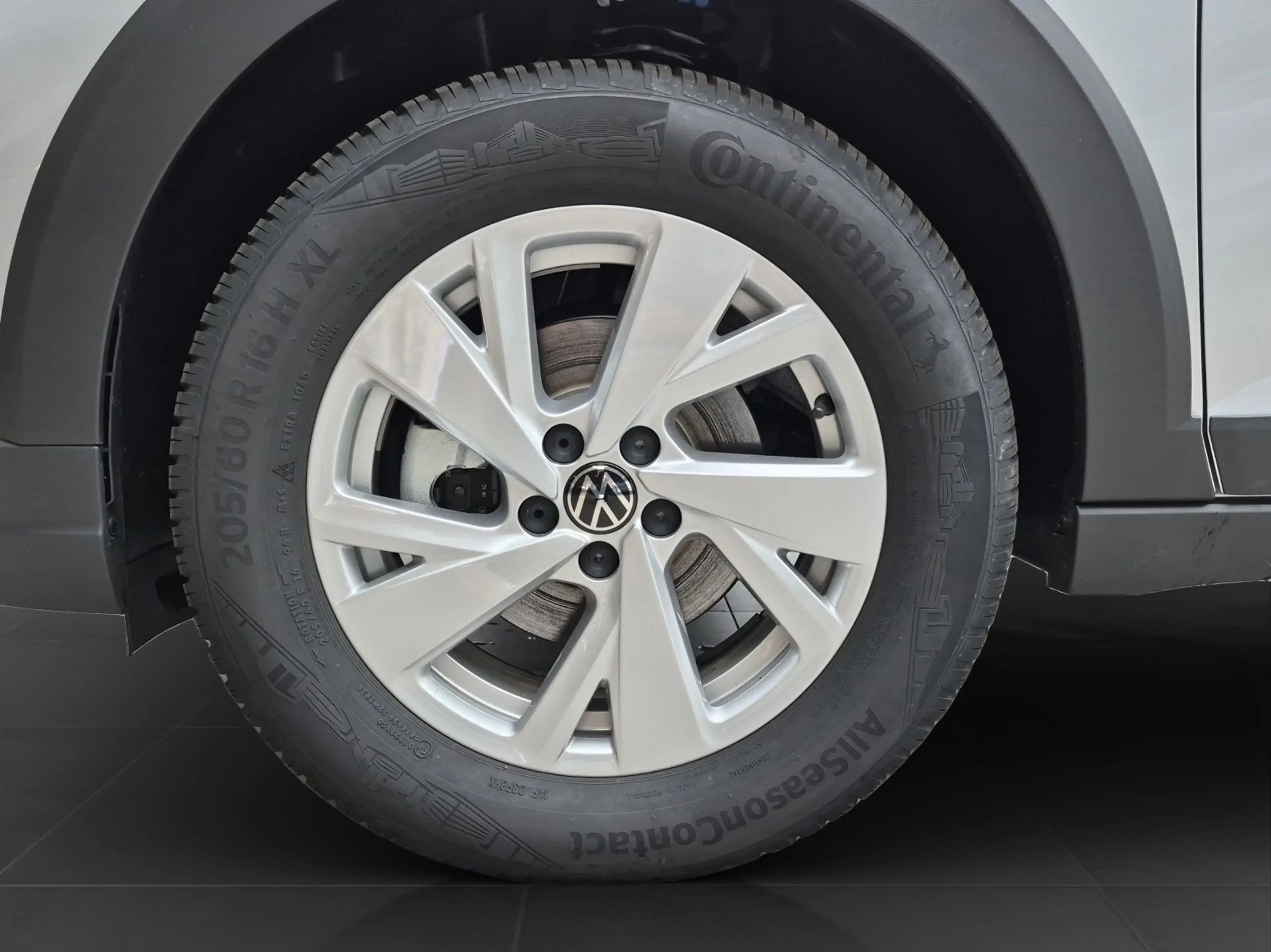 Volkswagen Taigo 1.0 TSI LIFE REAR VIEW NAVI AHK SITZHZ CLI — photo 7