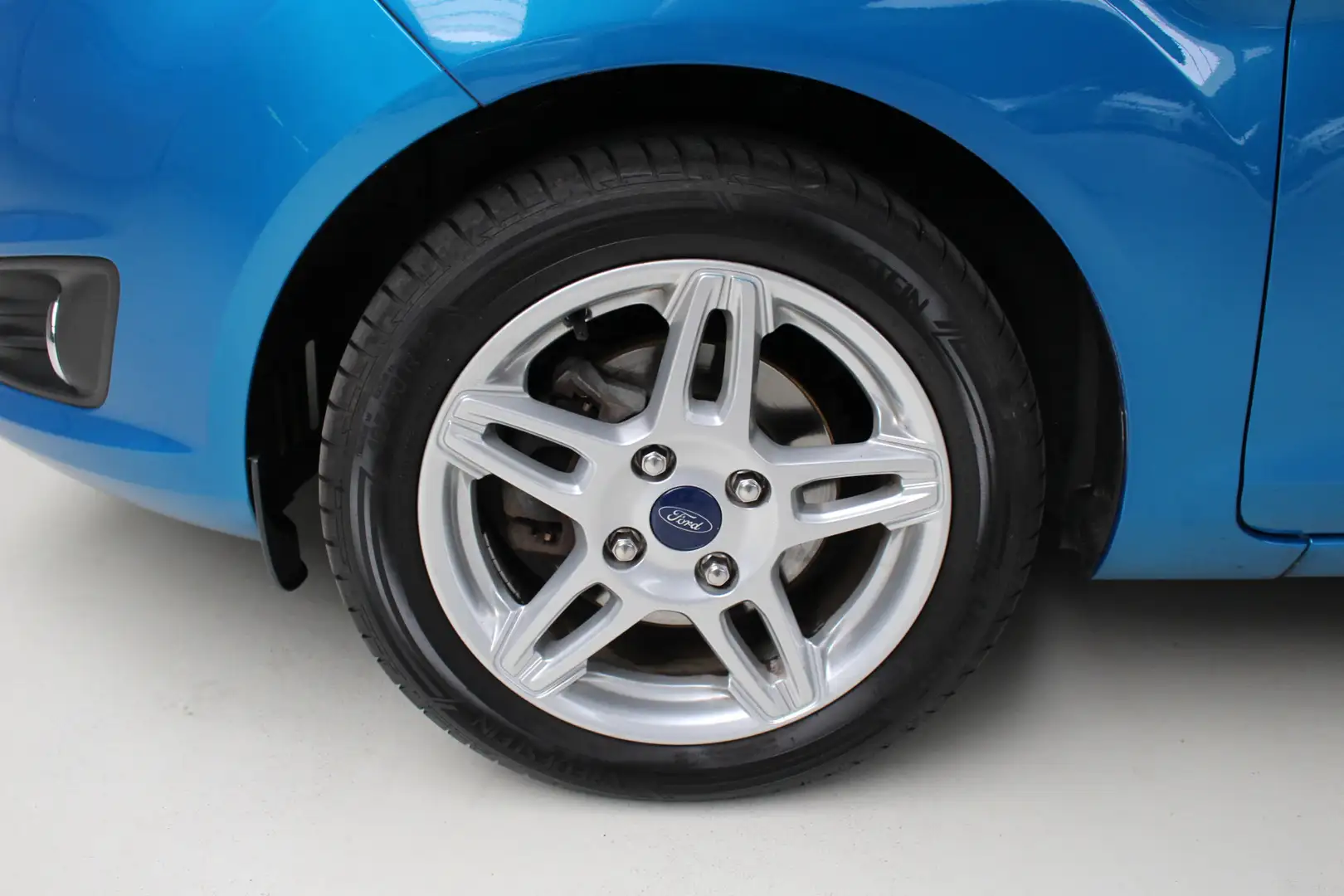 Ford Fiesta 1.0 EcoBoost Titanium Automaat | Airco | PDC - A | Bleu - 2