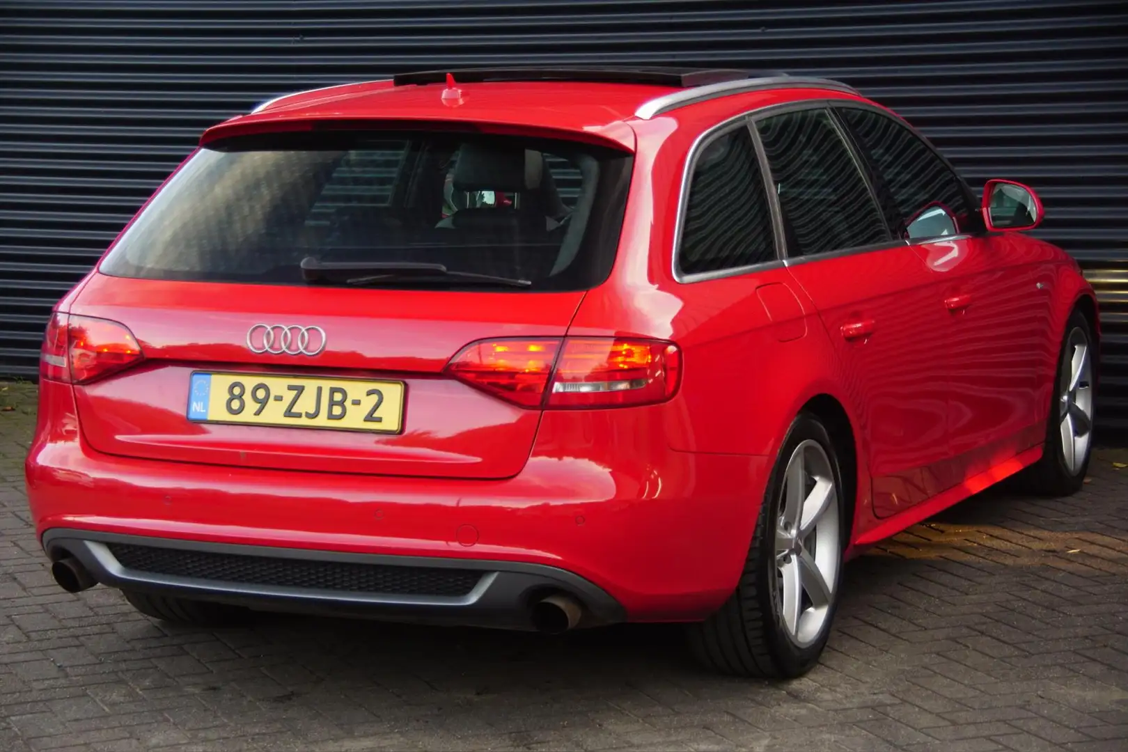 Audi A4 Avant 2.0 TFSI Pro Line S | Pano | Leder | Navi | Rouge - 2