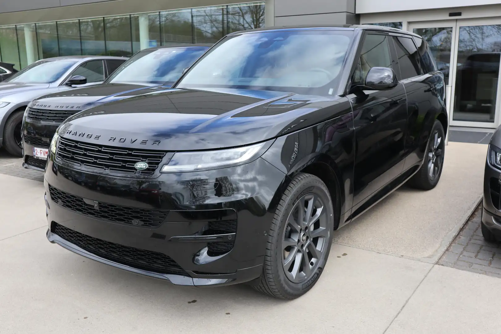 Land Rover Range Rover Sport P460e Dynamic SE Noir - 1
