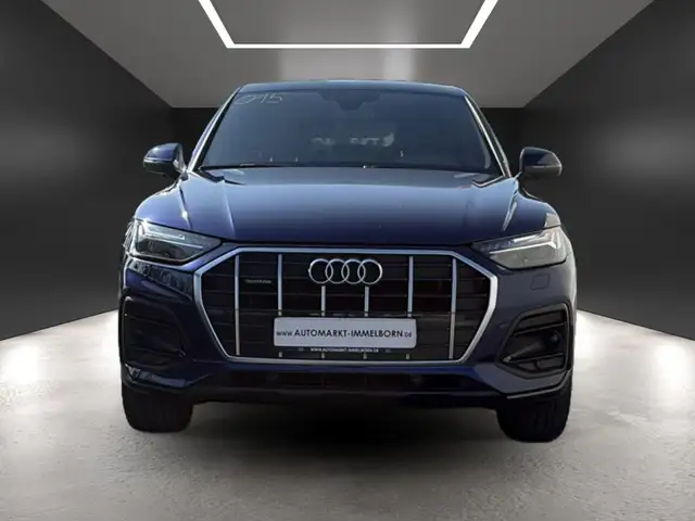 Audi Q5 view 6