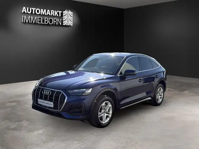 Audi Q5 view 10