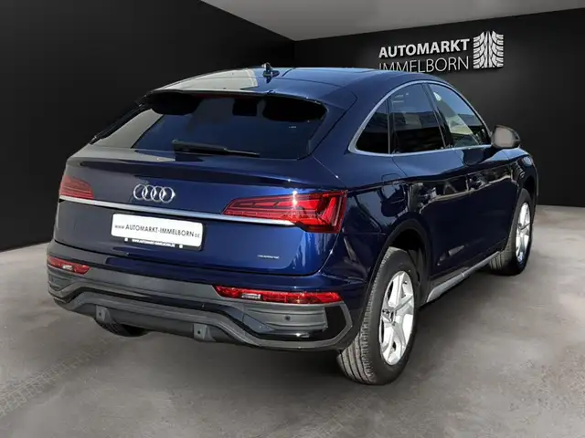Audi Q5 view 5