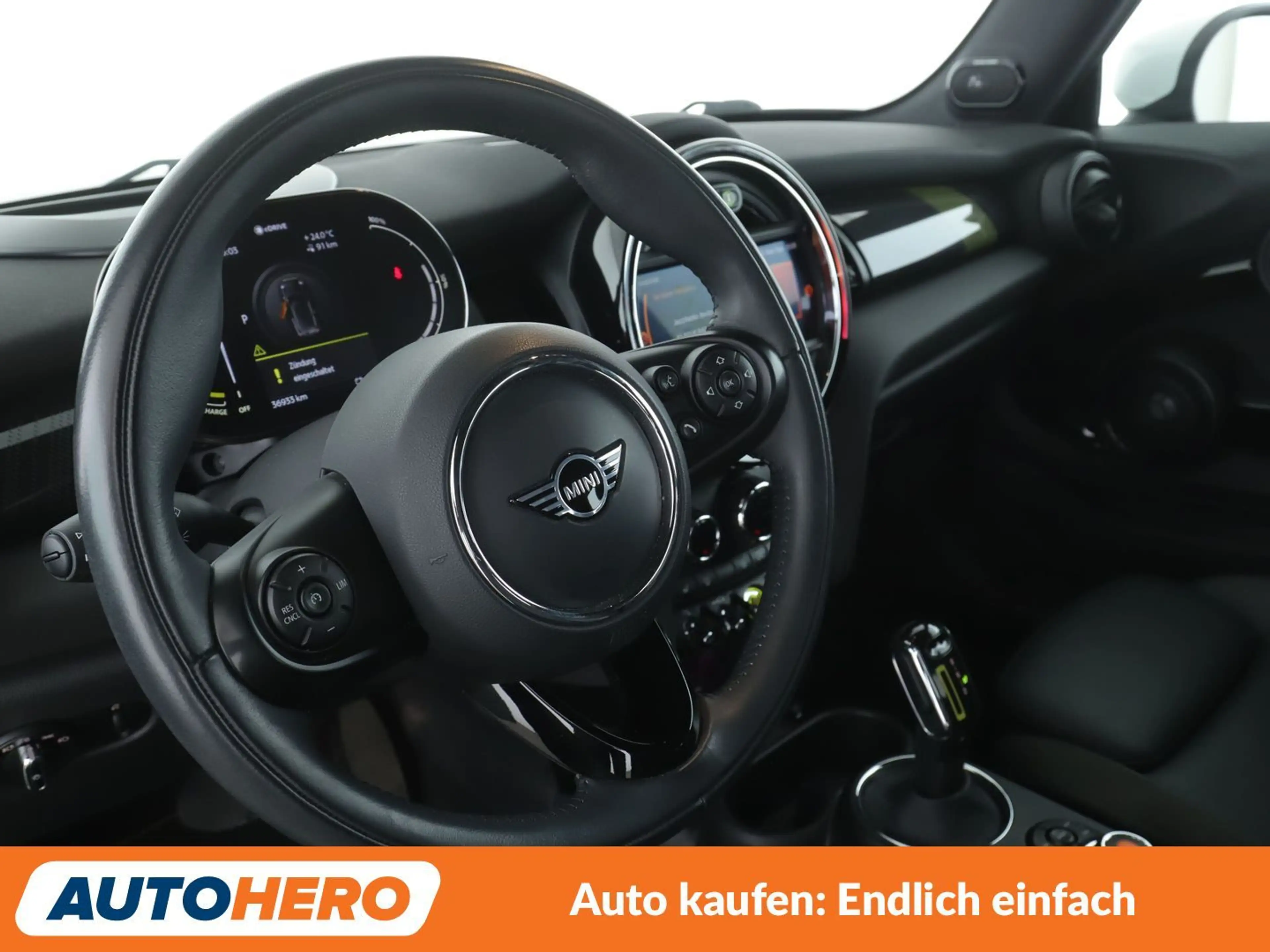 MINI Cooper SE Cooper SE Trim L Aut.*NAVI*HUD*LED* — photo 11