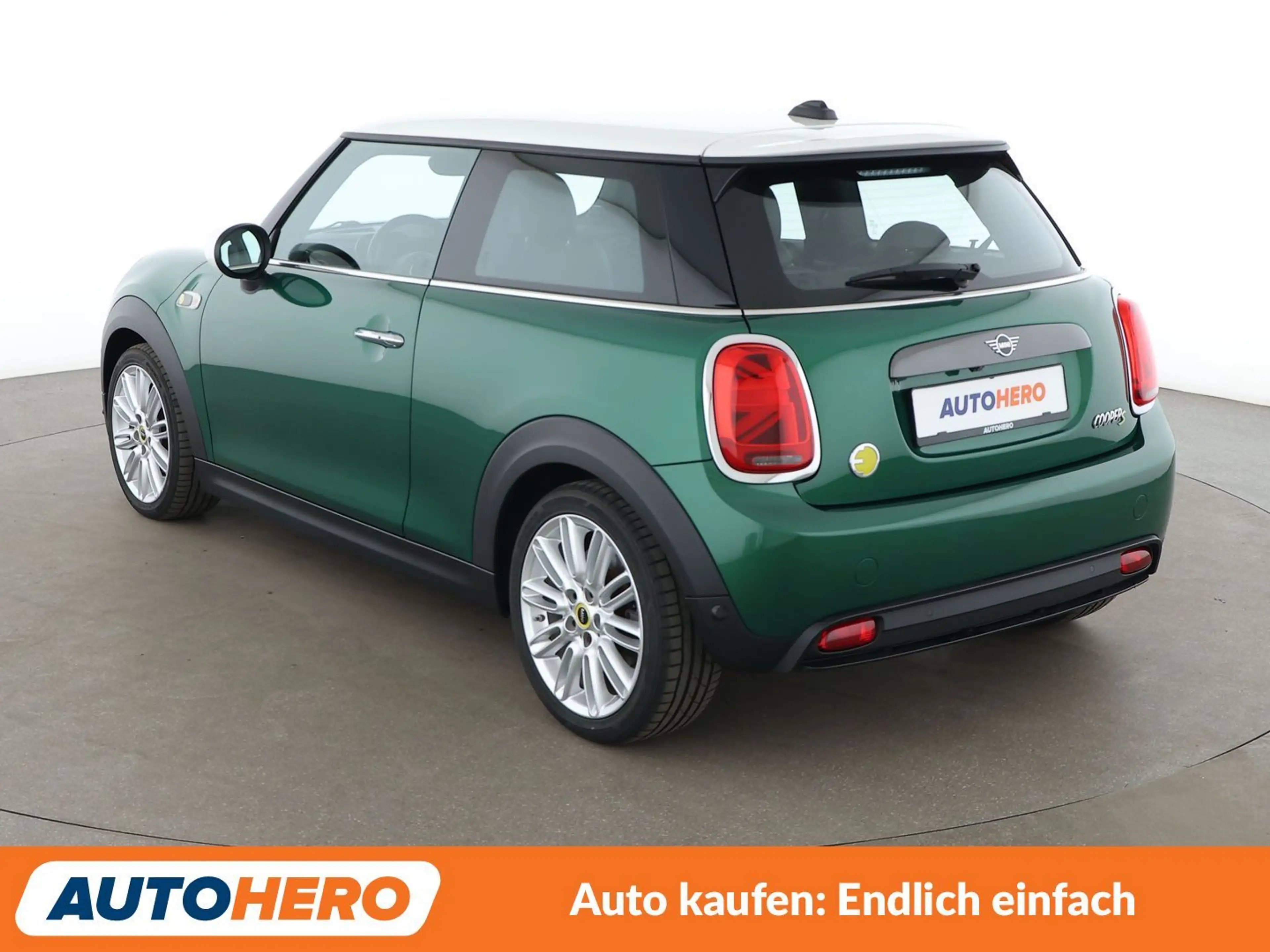 MINI Cooper SE Cooper SE Trim L Aut.*NAVI*HUD*LED* — photo 4