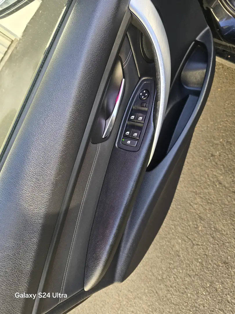 BMW 318 318d Sport Line - 2
