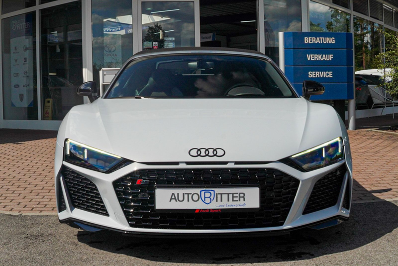 Audi R8 5.2 FSI quattro Spyder DE Fzg+Unfallfrei — photo 2