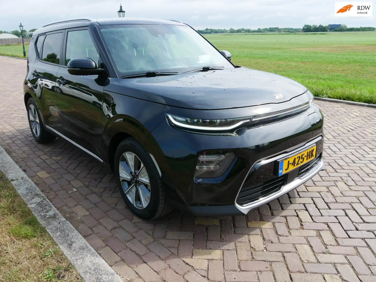 Kia Soul E-Soul ExecutiveLine 64 kWh ** 14999 NETTO ** .... Zwart - 1
