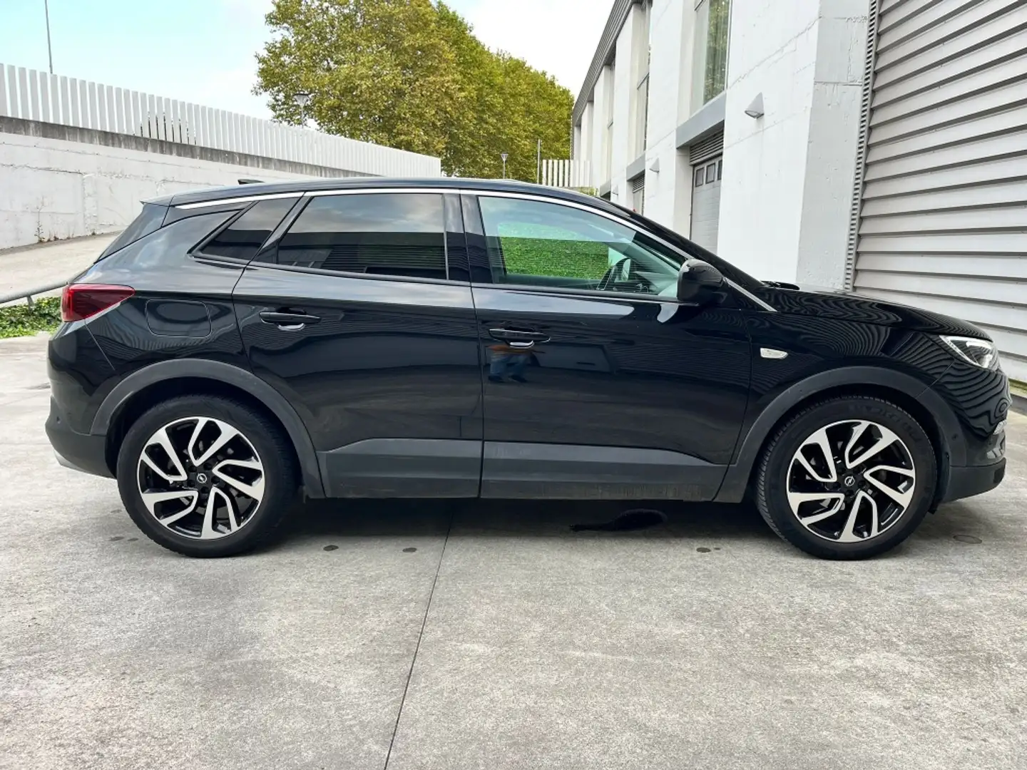 Opel Grandland X 2.0CDTi S&S Ultimate AT8 180 Noir - 2