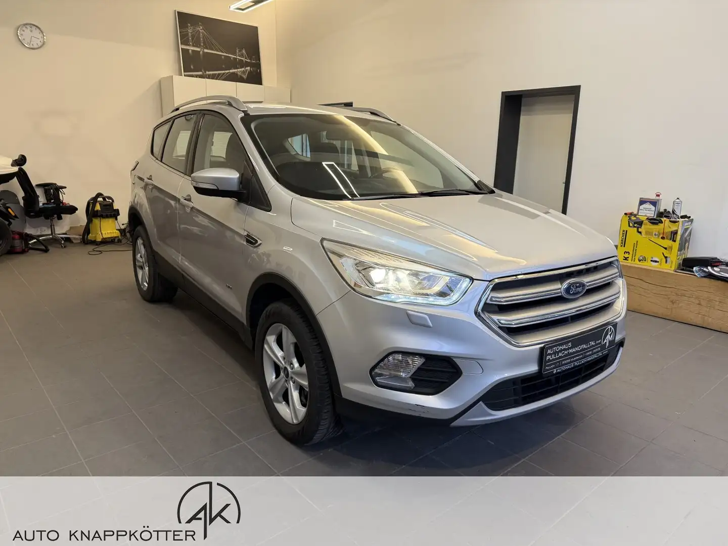 Ford Kuga Kuga 2.0 TDCi Cool&Connect 4x4 Start/Stopp Navi Silber - 2