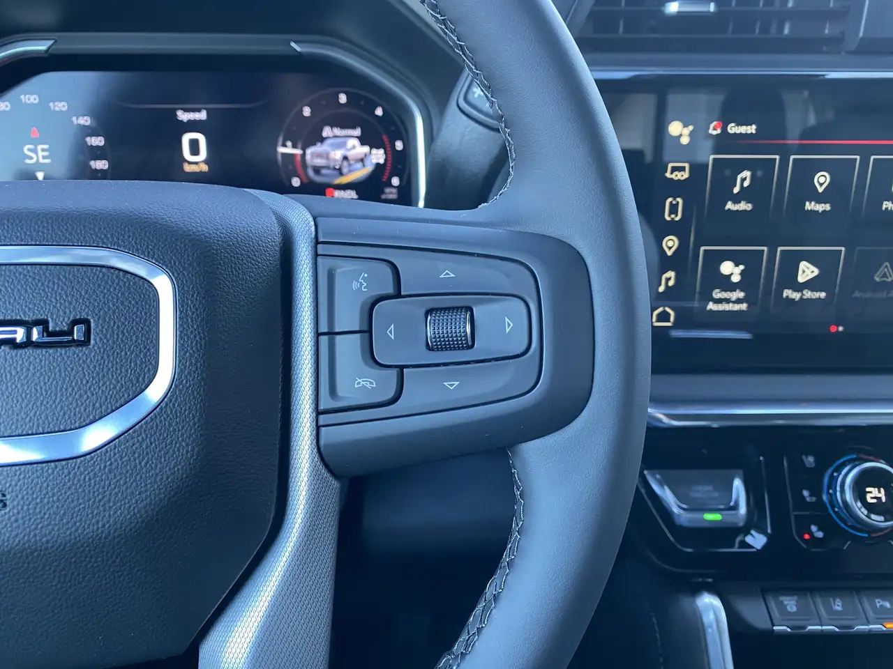 GMC Sierra 3500HD снимка GMC Sierra 3500HD