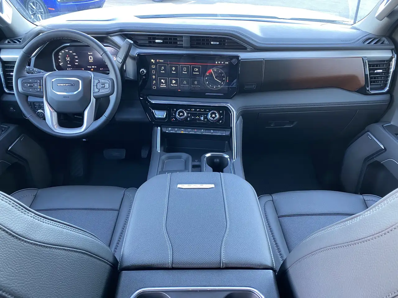 GMC Sierra 3500HD снимка GMC Sierra 3500HD
