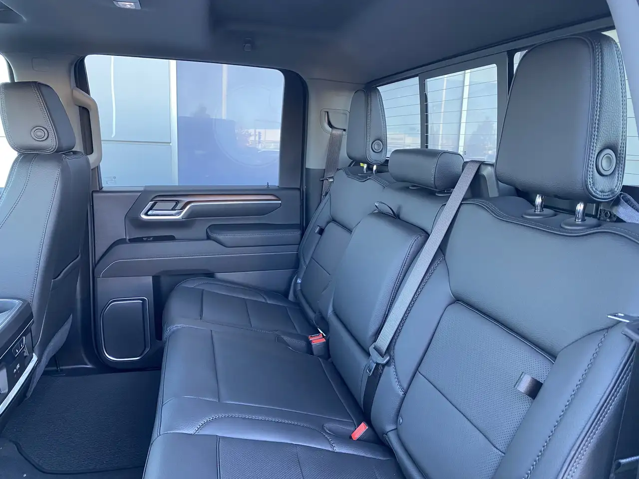 GMC Sierra 3500HD снимка GMC Sierra 3500HD