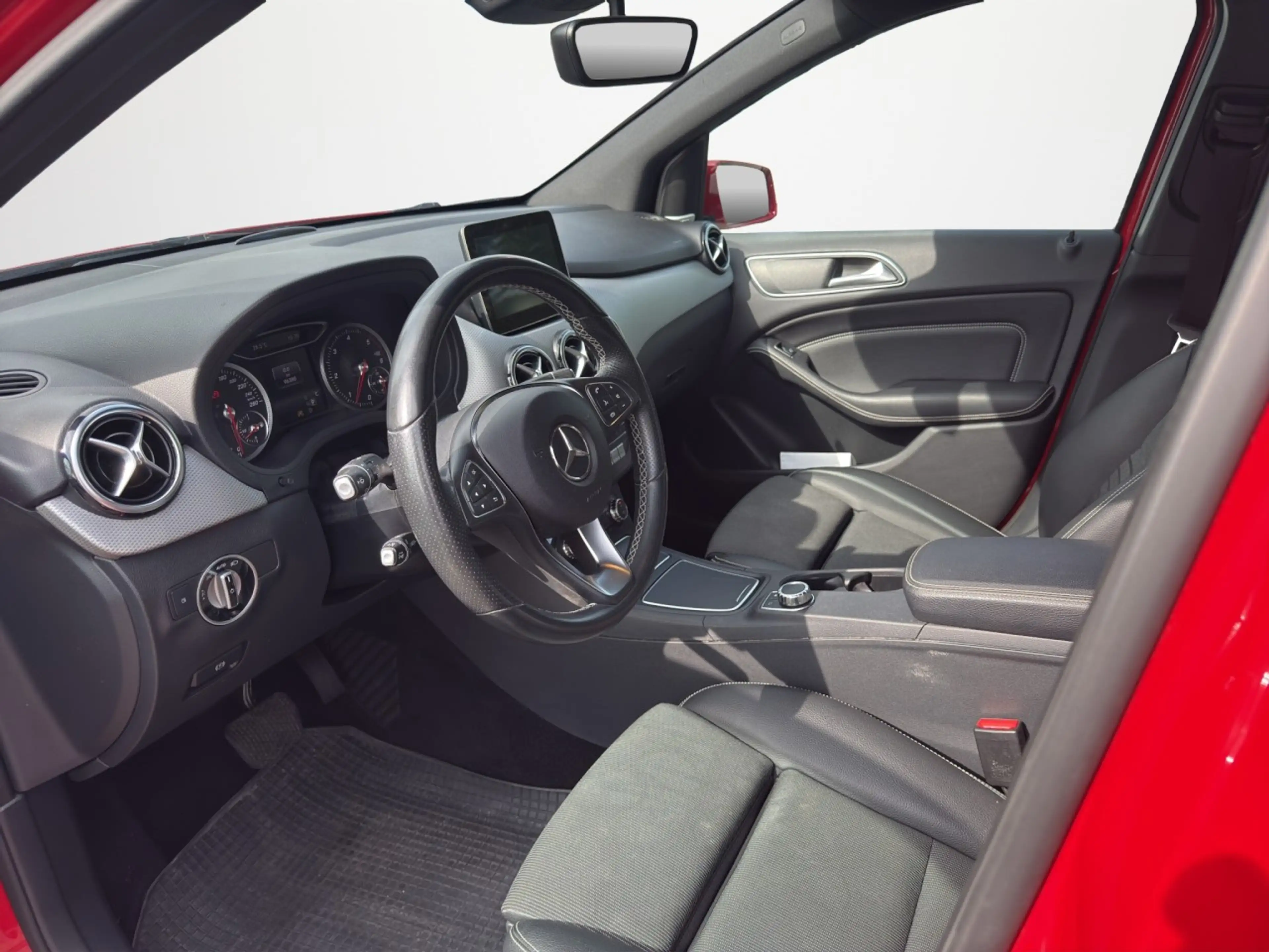 Mercedes-Benz B 220 d 4Matic DCT Urban Klima Navi Rückfahrkamera — photo 9