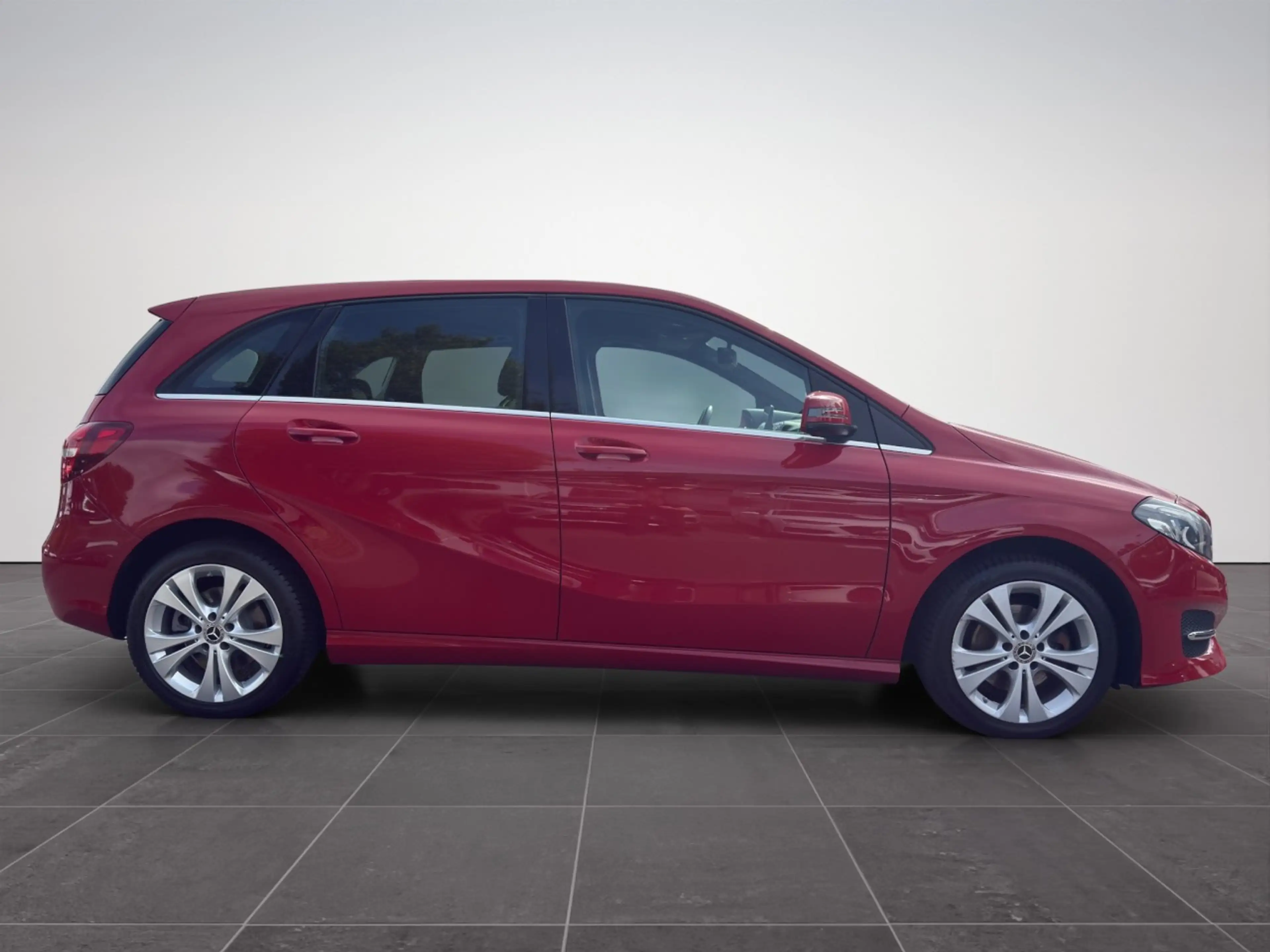 Mercedes-Benz B 220 d 4Matic DCT Urban Klima Navi Rückfahrkamera — photo 7